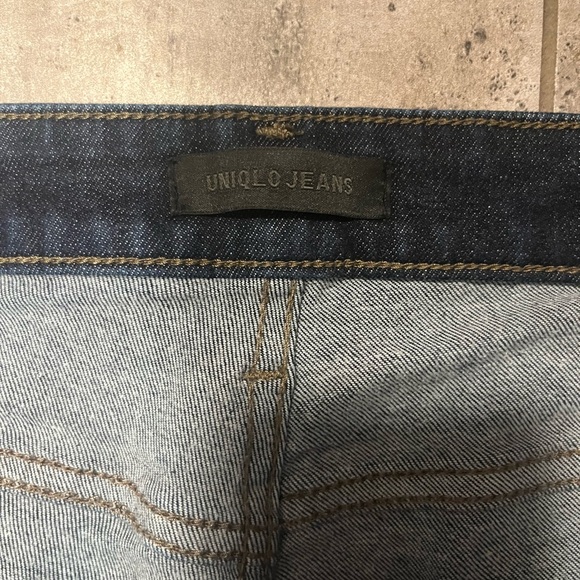 Uniqlo Men’s Dark Denim Skinny Tapered Liw Rise Ultra Stretch Jeans SZ 38 X 34 - Picture 3 of 8